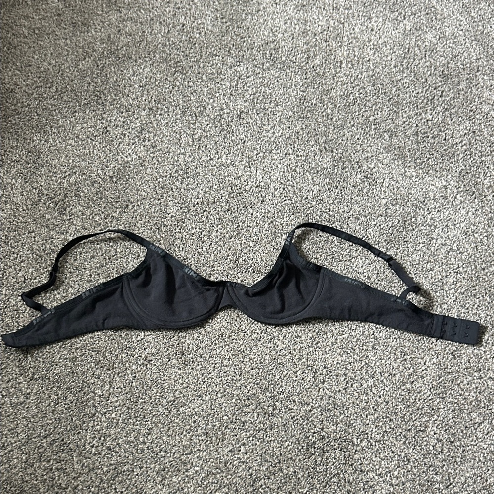 SKIMS Black Underwire Minimalist Bra